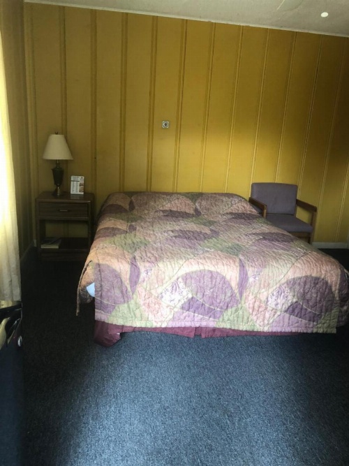 Coronado West Motel image 11